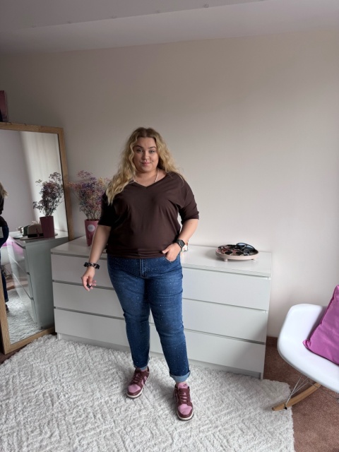 SPODNIE JEANS MOM FIT KRYSZTAŁKI (6 ROZMIARÓW) SPODNIE JEANS MOM FIT KRYSZTAŁKI (6 ROZMIARÓW)