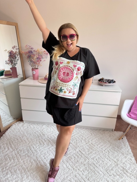 T-SHIRT CZARNY SEREK słońce By Szafana+ T-SHIRT CZARNY SEREK słońce By Szafana+