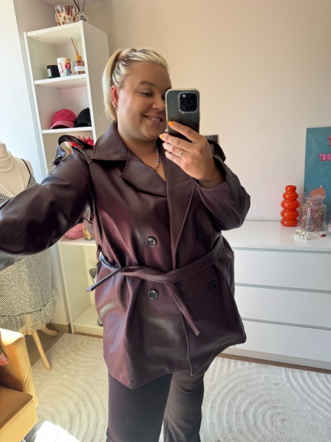 KURTKA RAMONESKA I CZARNA