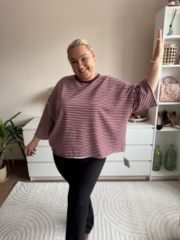 T-SHIRT GRUBSZY W PASKI OVERSIZE