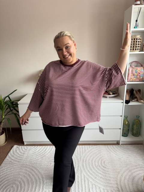 T-SHIRT GRUBSZY W PASKI OVERSIZE